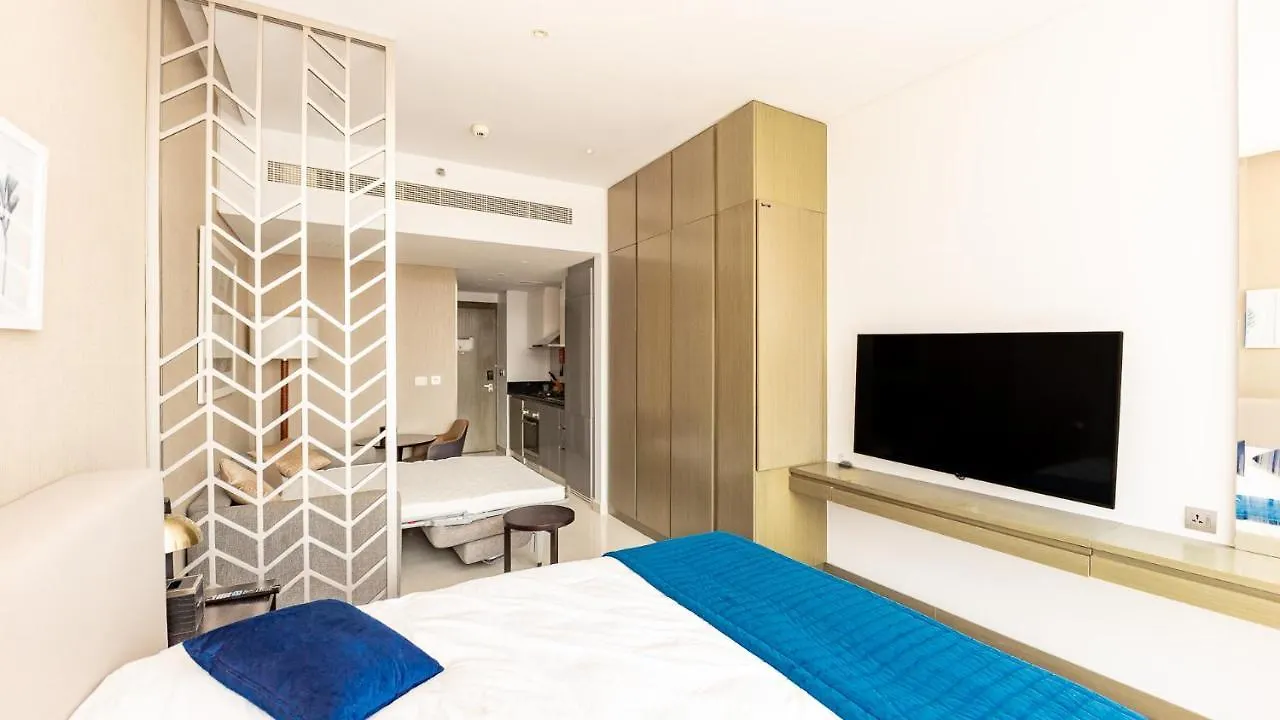 Apartment Sleek Studio In Business Bay With Canal View Business Bay, Dubai United Arab Emirates