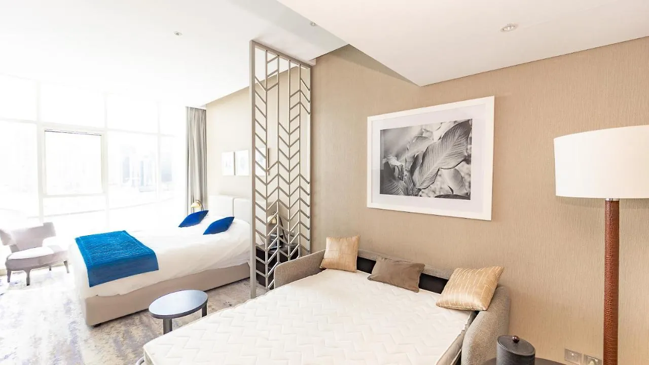 Sleek Studio In Business Bay With Canal View Business Bay, 迪拜 公寓
